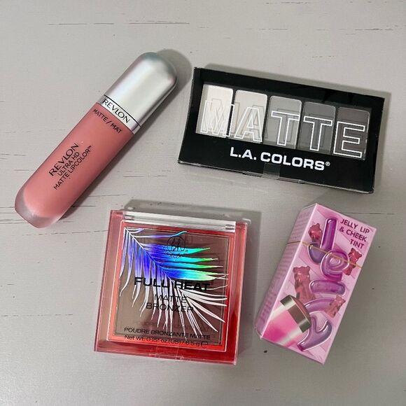 Makeup Bundle of Revlon Lip Color BH Bronzer LA Colors Eyeshadow and Jelly Cheek - Picture 1 of 3